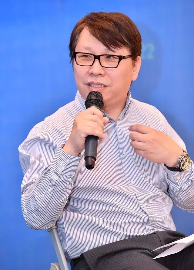 中國建筑學(xué)會建筑師分會理事、天華集團董事、總建筑師黃向明